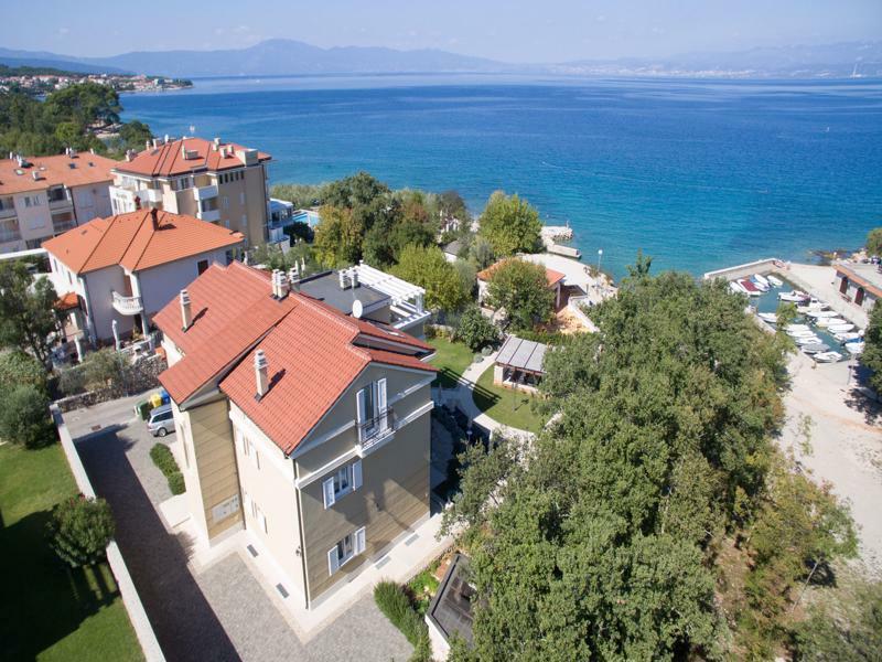 Luxury Apartments Villa Luce Malinska Exterior foto